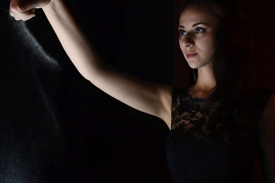 Irina Titova - Queen of Sand - Es war einmal in Hollywood 02.04.2025